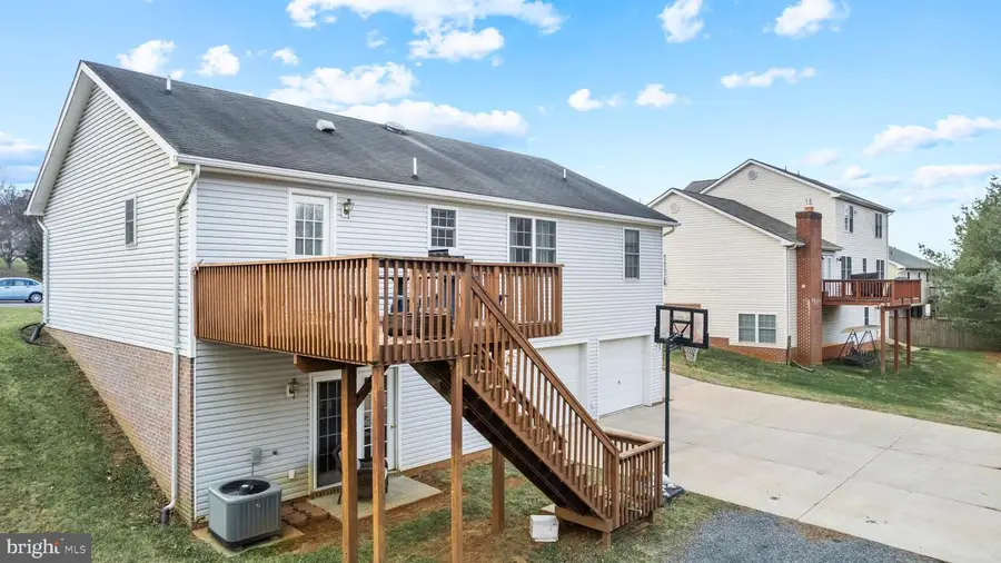 1076 Stuart Dr, Front Royal, VA 22630 - #3