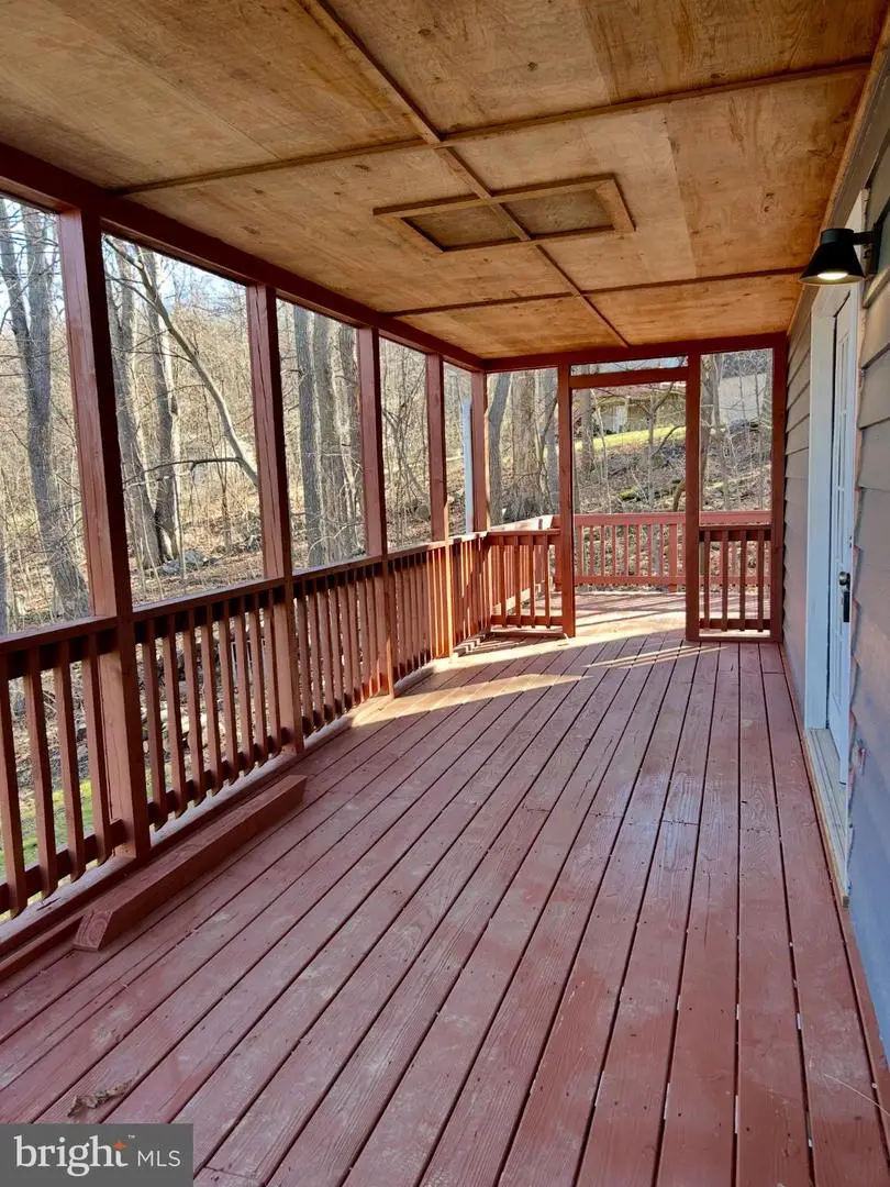 138 Parkside Rd, Linden, VA 22642 - Image #3