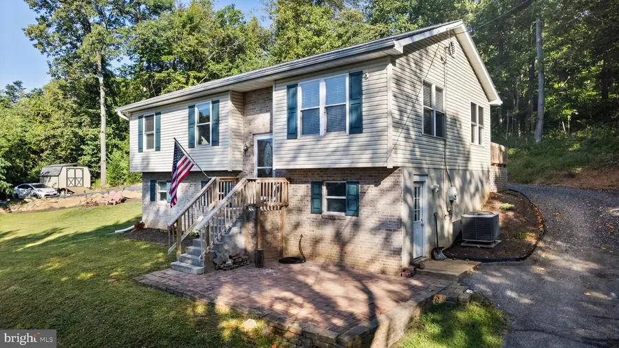 247 Arrowood Rd, Linden, VA 22642 - Image #3