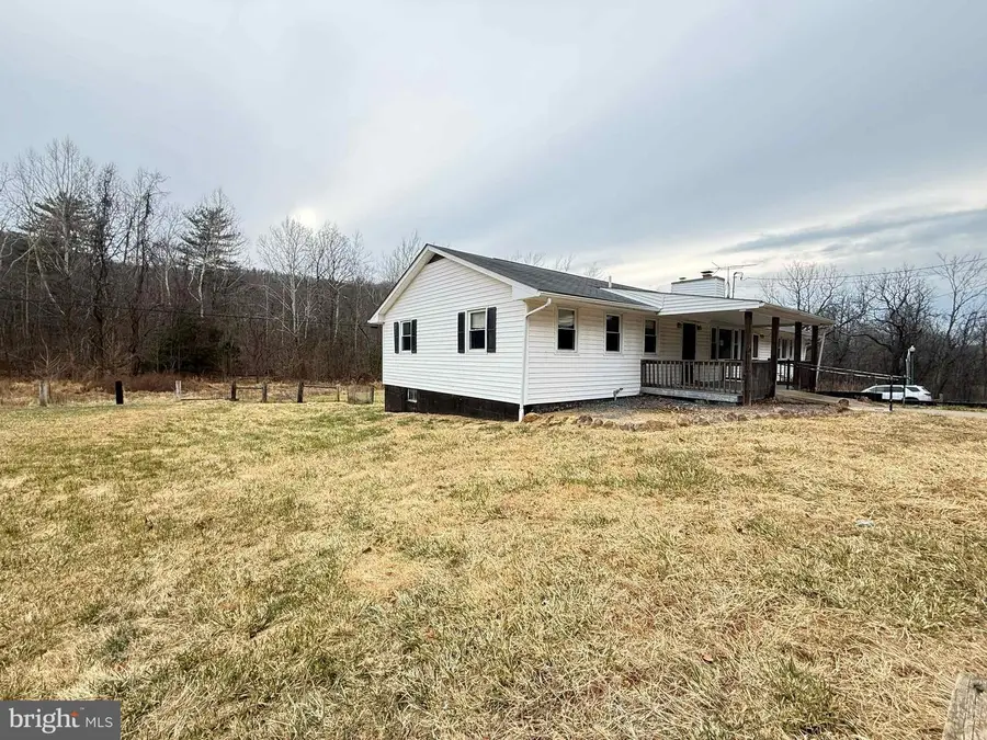82 Broad Run Rd, Bentonville, VA 22610 - Image #3