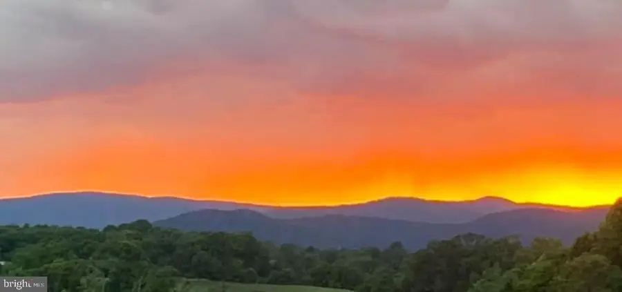 529 Cherrywood Rd, Front Royal, VA 22630 - Image #2