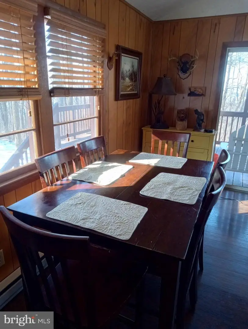 155 Pee Wee Ln, Linden, VA 22642 - Image #2