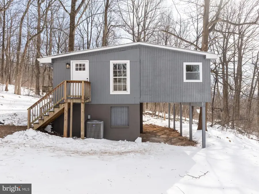 136 Gayles Ln, Front Royal, VA 22630 - #2