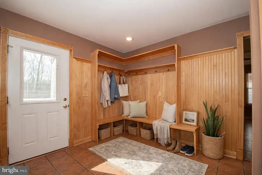 664 Brandy Rd, Front Royal, VA 22630 - #2