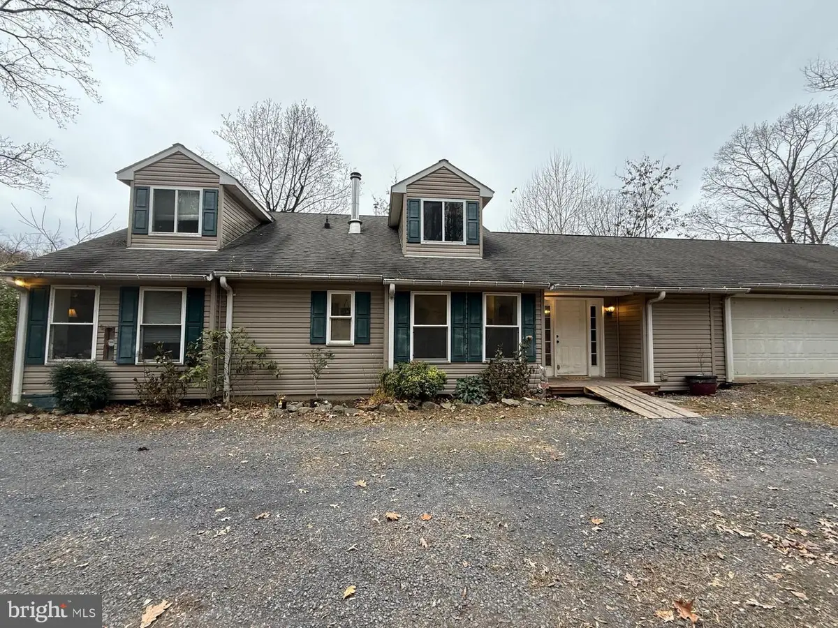 521 Northern Spy Dr, Linden, VA 22642 - #1