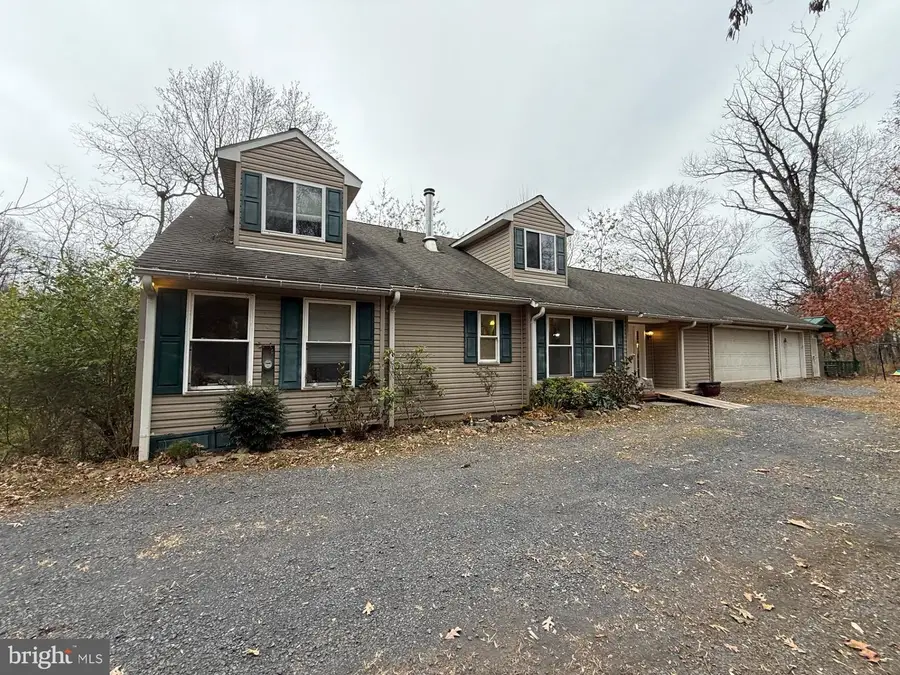 521 Northern Spy Dr, Linden, VA 22642 - #2