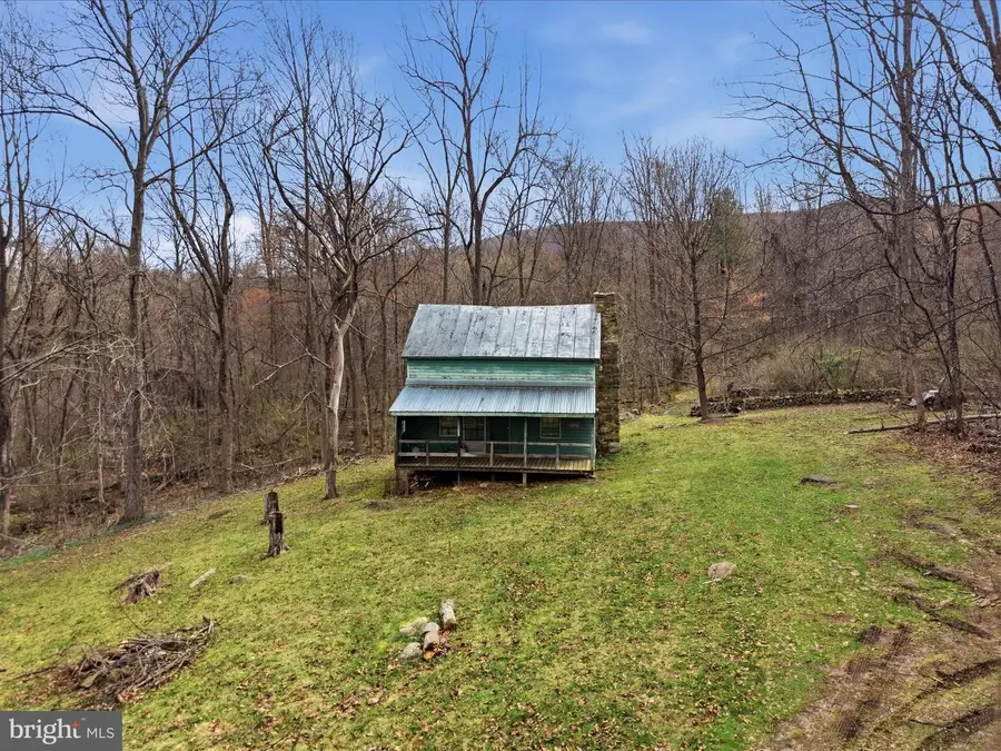 107 Top Of Loop Ln, Bentonville, VA 22610 - #2