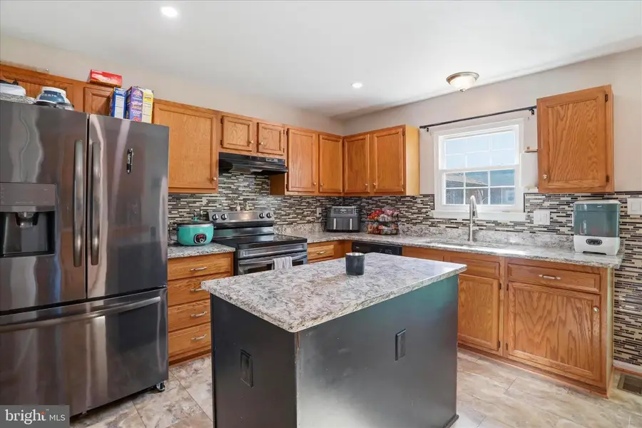 490 Jocelyne Ct, Front Royal, VA 22630 - #2