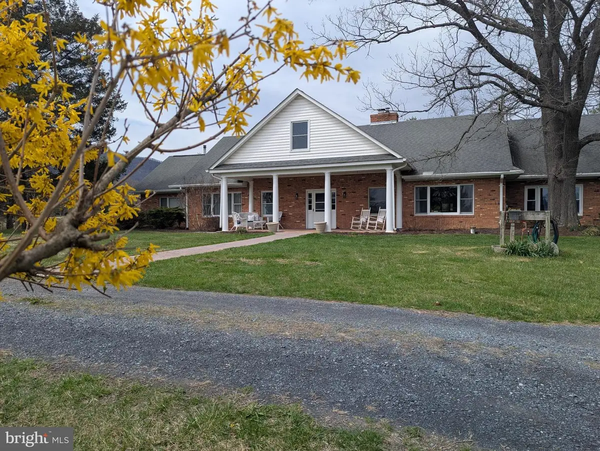 165 Wilson Burke Rd, Front Royal, VA 22630 - #1