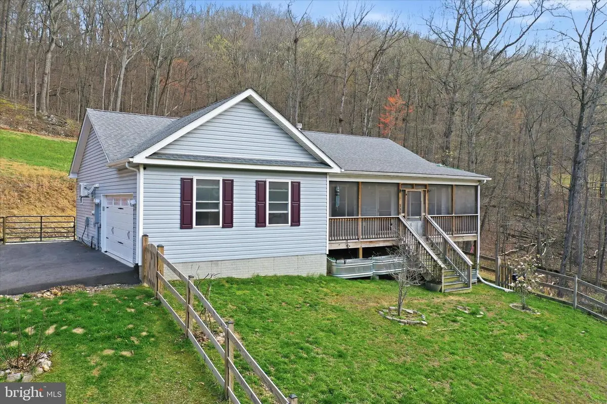 330 Heavens Tree Trl, Front Royal, VA 22630 - #1