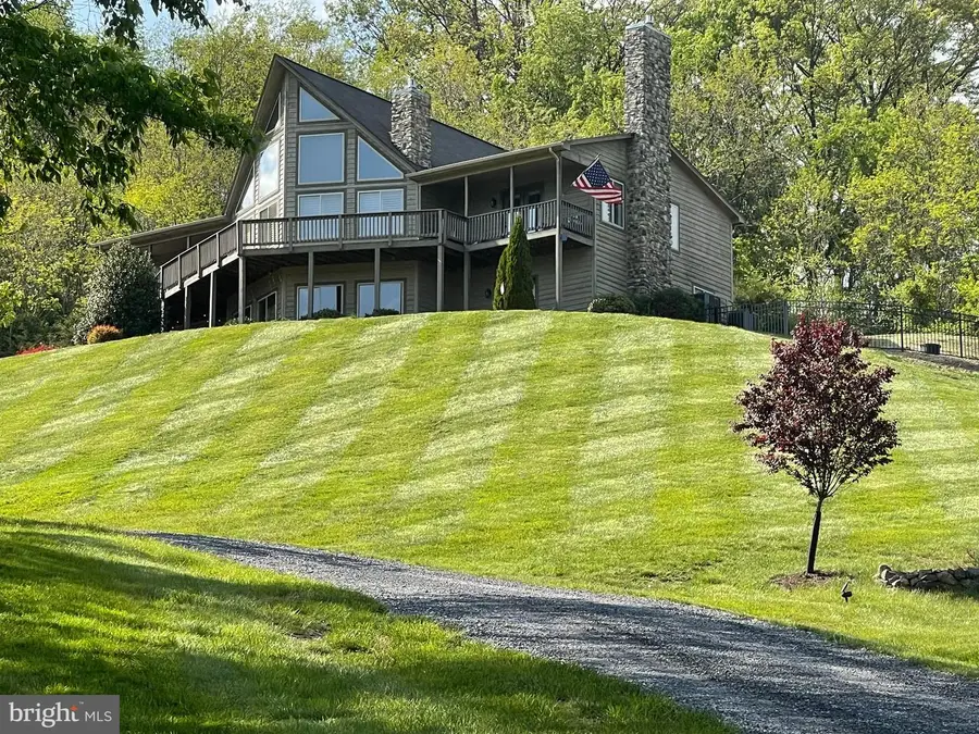 230 Vista Manor Dr, Front Royal, VA 22630 - #3