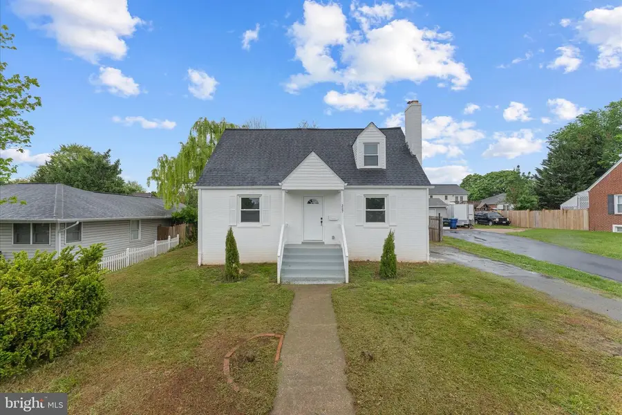 227 Manassas Ave, Front Royal, VA 22630 - #2