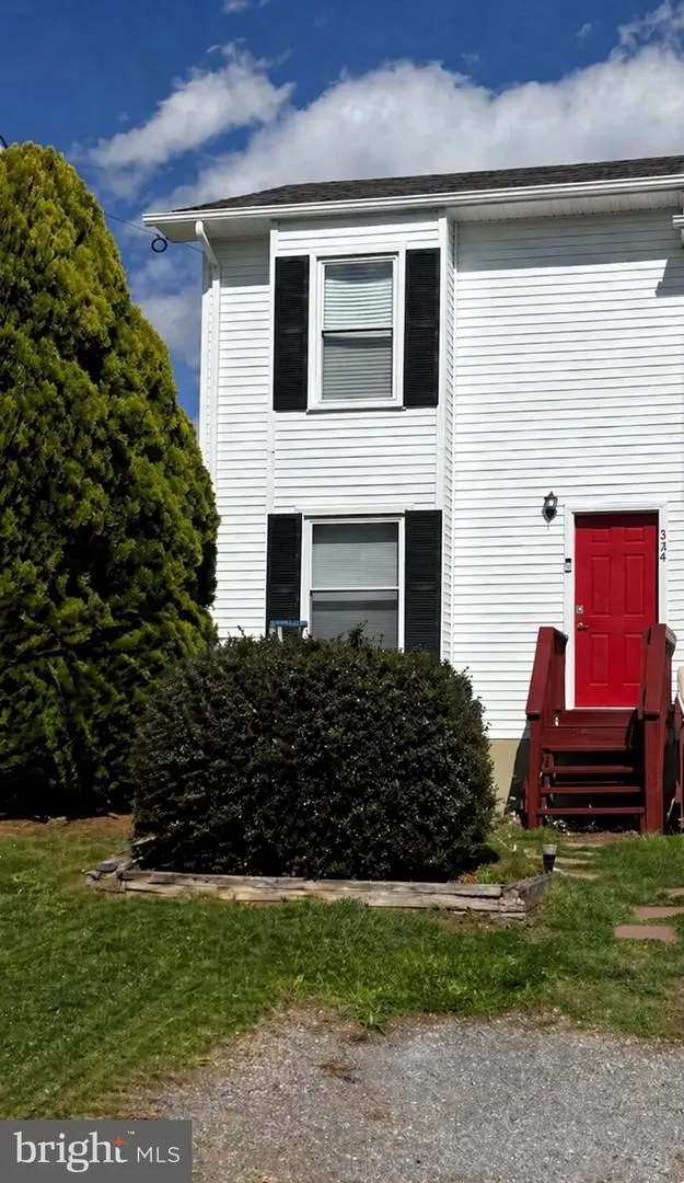 334 Cherrydale Ave, Front Royal, VA 22630 - #1