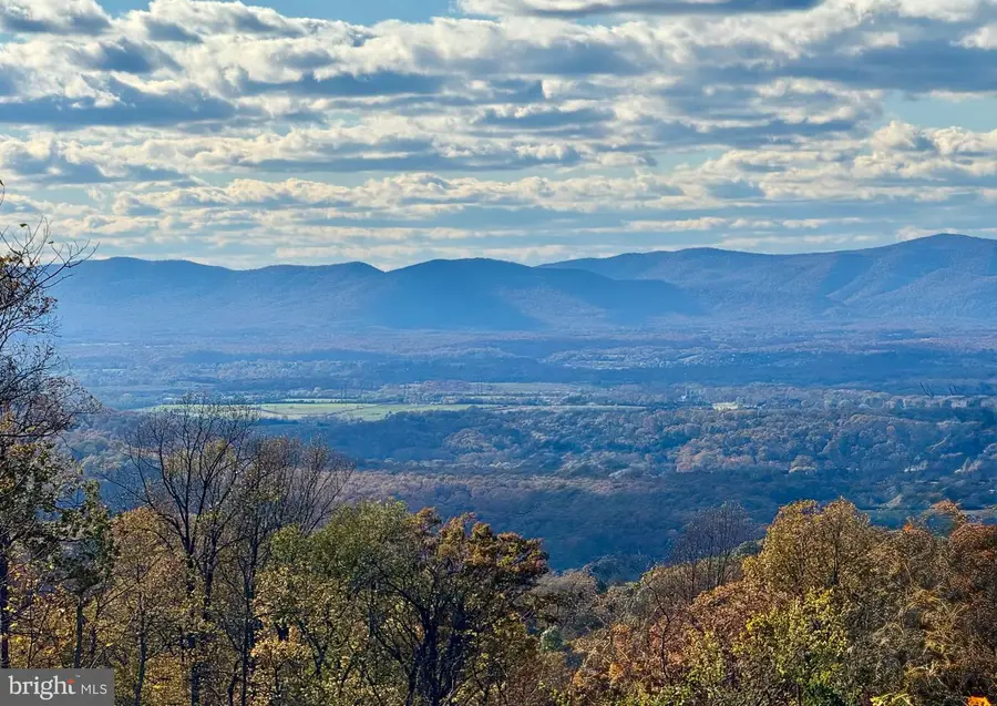 6 Lee Dr, Linden, VA 22642 - #2