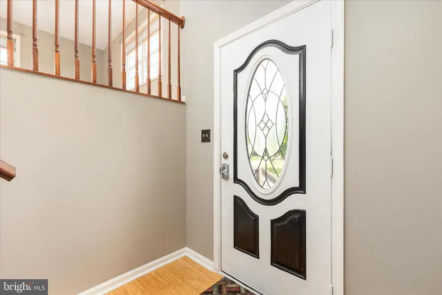 312 Southern Dr, Strasburg, VA 22657 - #3
