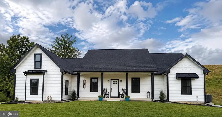 412 Cedar Hill Ln, Bentonville, VA 22610 - #2