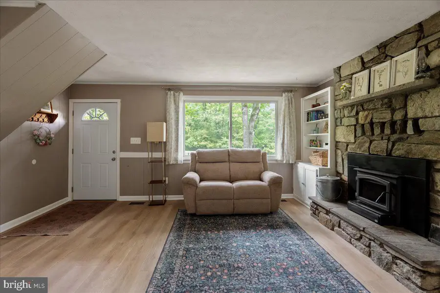 369 Mountain Lake Dr, Front Royal, VA 22630 - #2