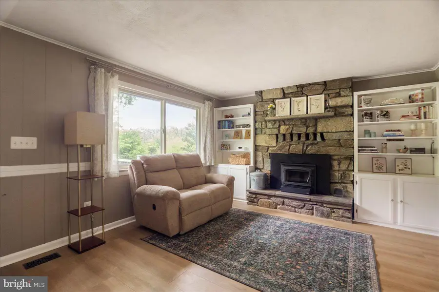 369 Mountain Lake Dr, Front Royal, VA 22630 - #3