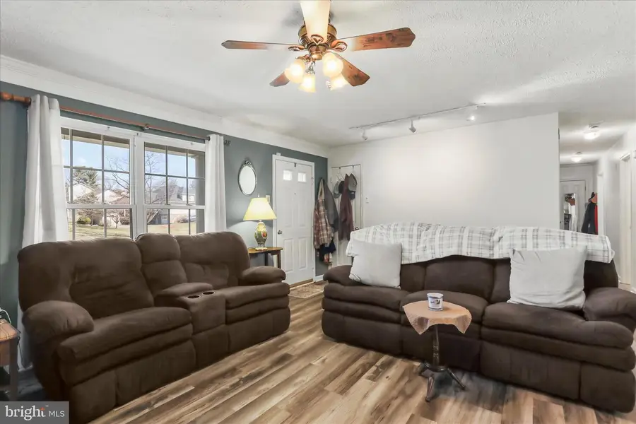 573 Lewis St, Front Royal, VA 22630 - #3