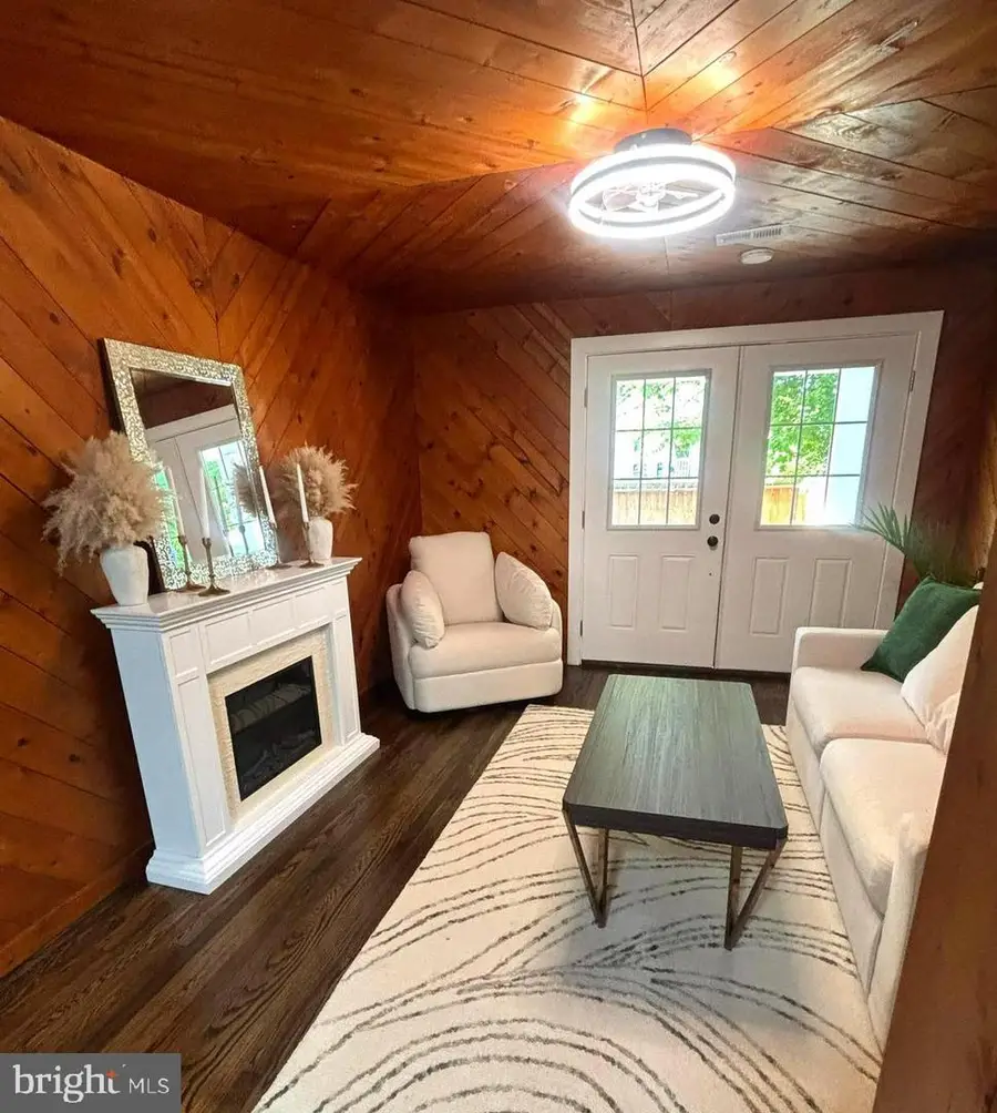 310 Frazer Pl, Front Royal, VA 22630 - #2
