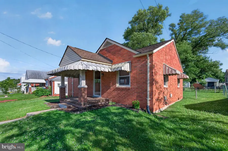 511 E 6th St, Front Royal, VA 22630 - #3