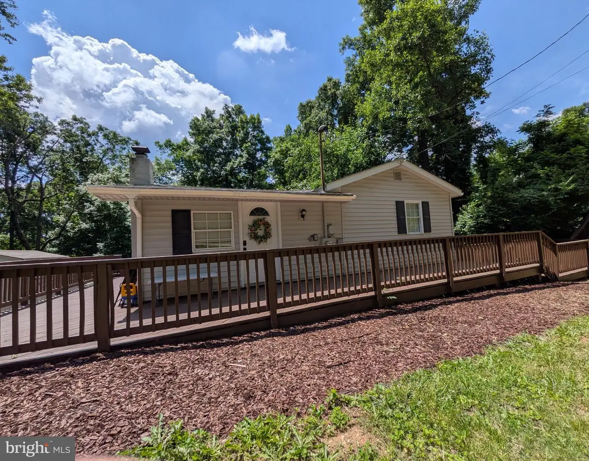 430 Worlds End Ln, Linden, VA 22642 - #1