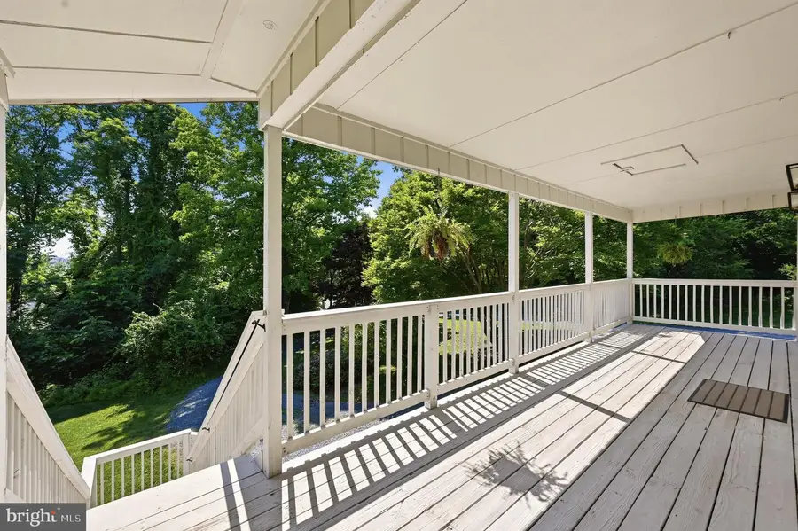 28 Worlds End Ln, Linden, VA 22642 - #3