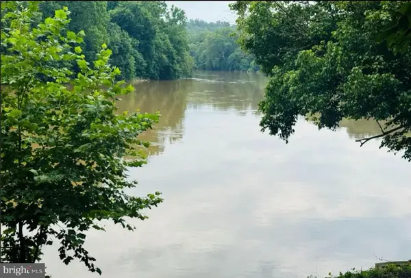 Bennys Beach Rd, FRONT ROYAL, VA 22630