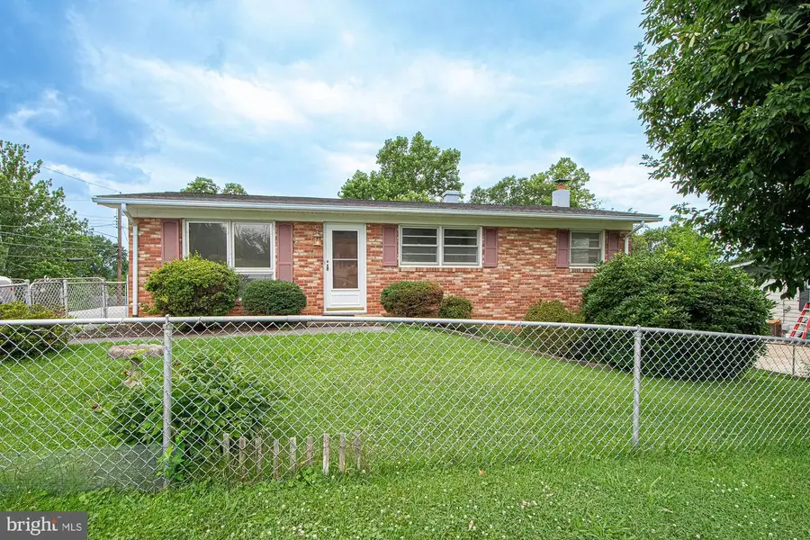800 W 15th St, Front Royal, VA 22630 - #3