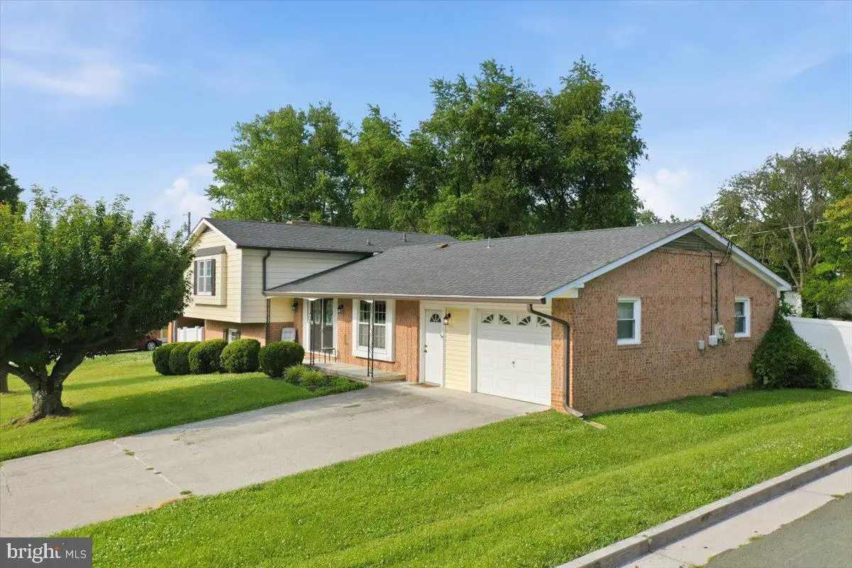 985 S Marshall St, Front Royal, VA 22630 - #1