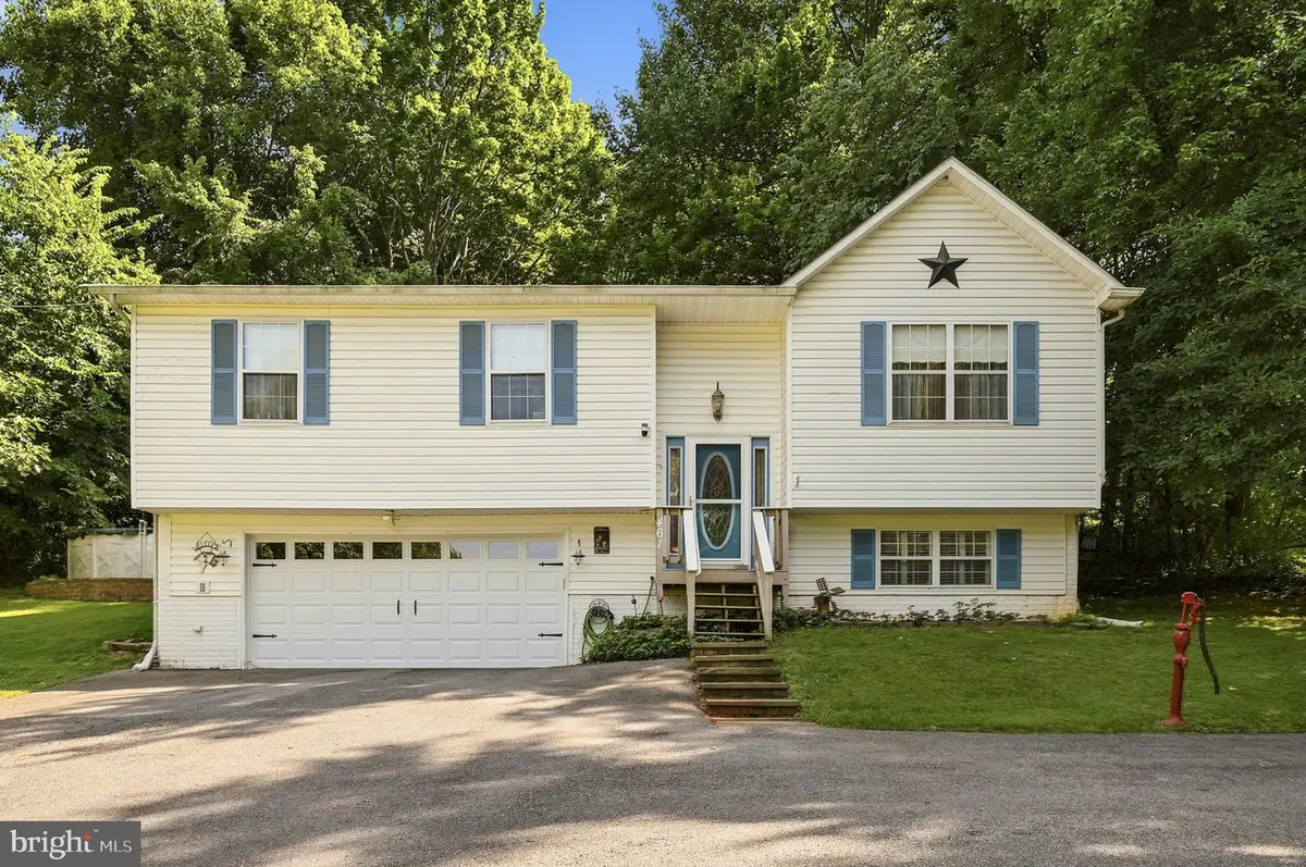 461 Rome Beauty Dr, Linden, VA 22642 - #1