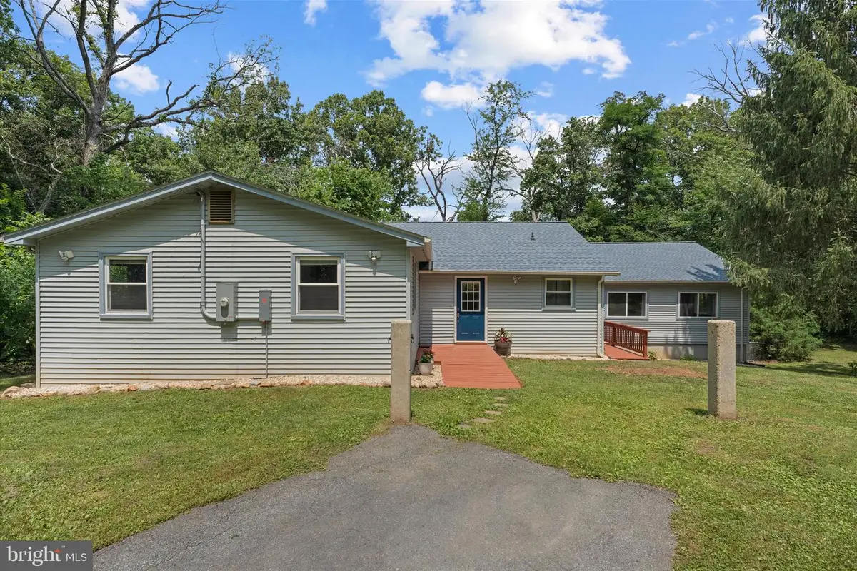 102 Bens Ct, Front Royal, VA 22630 - #1