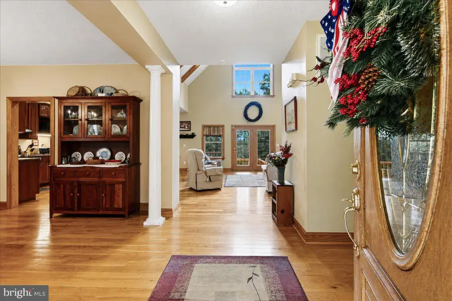 816 Great Lake Dr, Middletown, VA 22645 - #2
