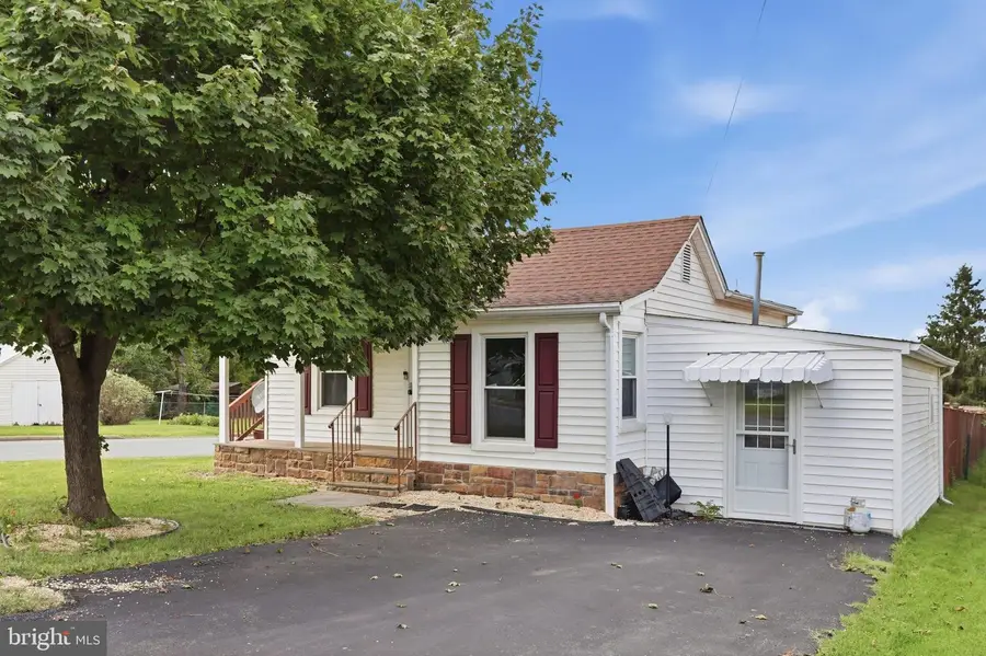1450 Anderson St, Front Royal, VA 22630 - #2
