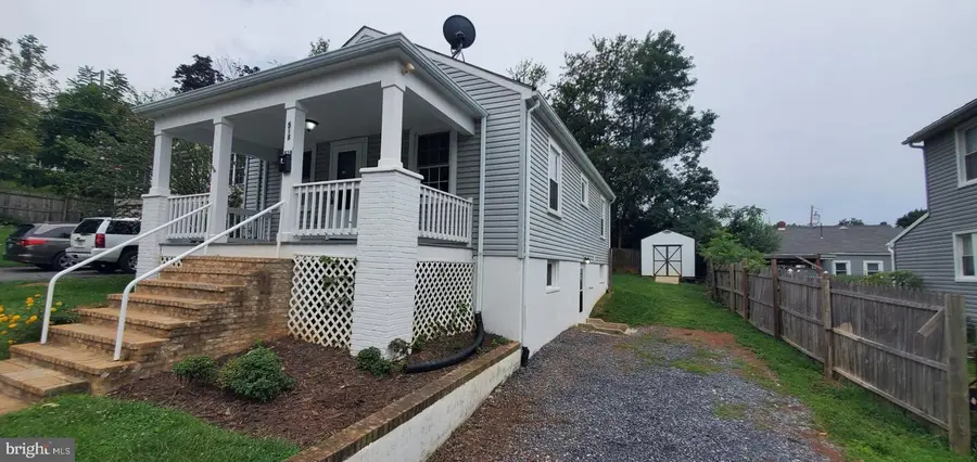 518 Carter St, Front Royal, VA 22630 - #2