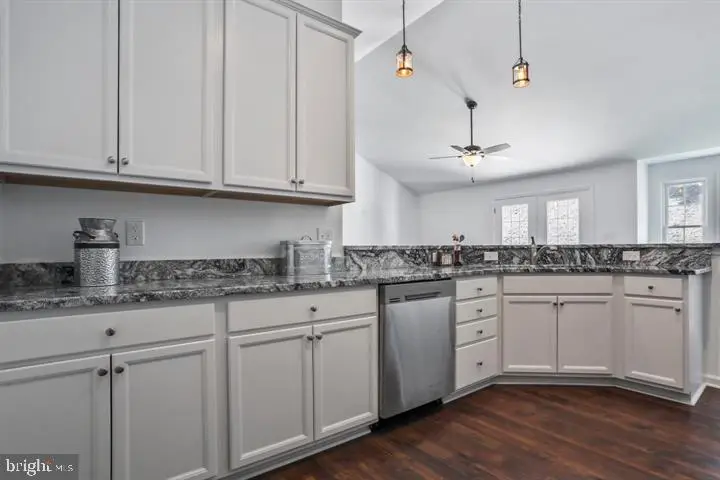 1200 Happy Ridge Dr, Front Royal, VA 22630 - #3