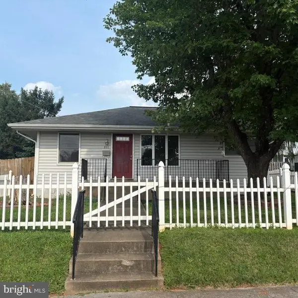 231 Manassas Ave, FRONT ROYAL, VA 22630
