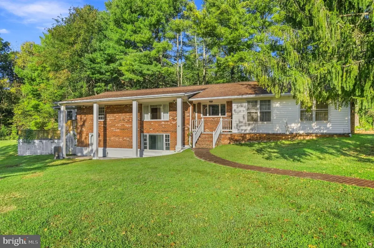 476 Dungadin Rd, Front Royal, VA 22630 - #1