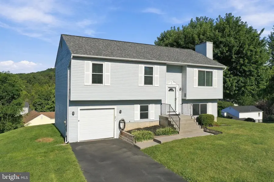112 Nottingham Ct, Front Royal, VA 22630 - #3