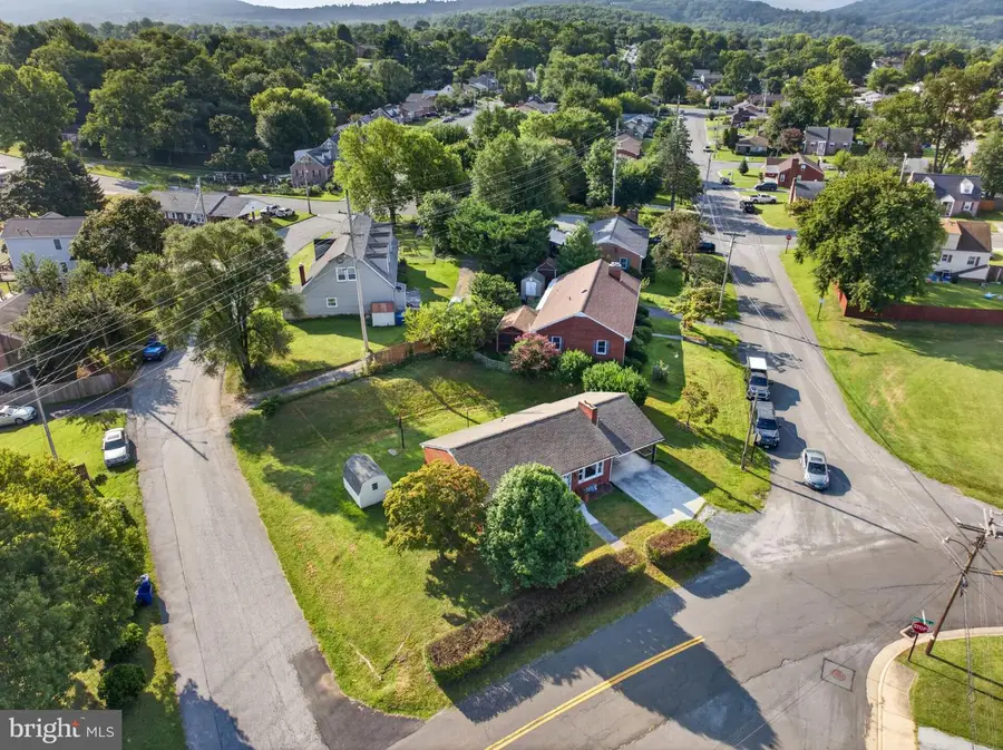 801 Happy Creek Rd, Front Royal, VA 22630 - #3