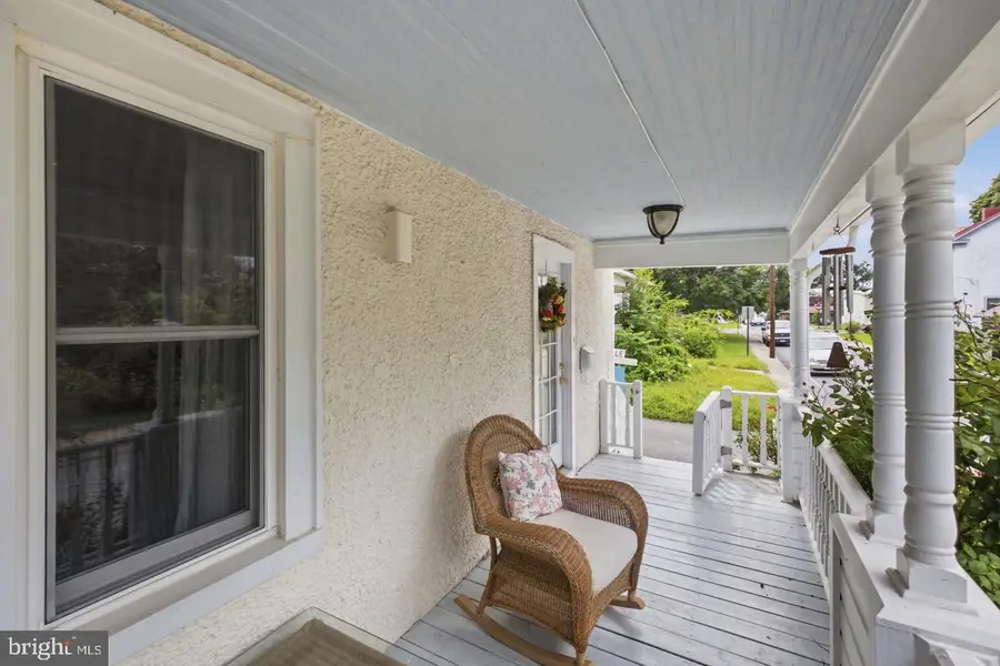 213 E Stonewall Dr, Front Royal, VA 22630 - #3