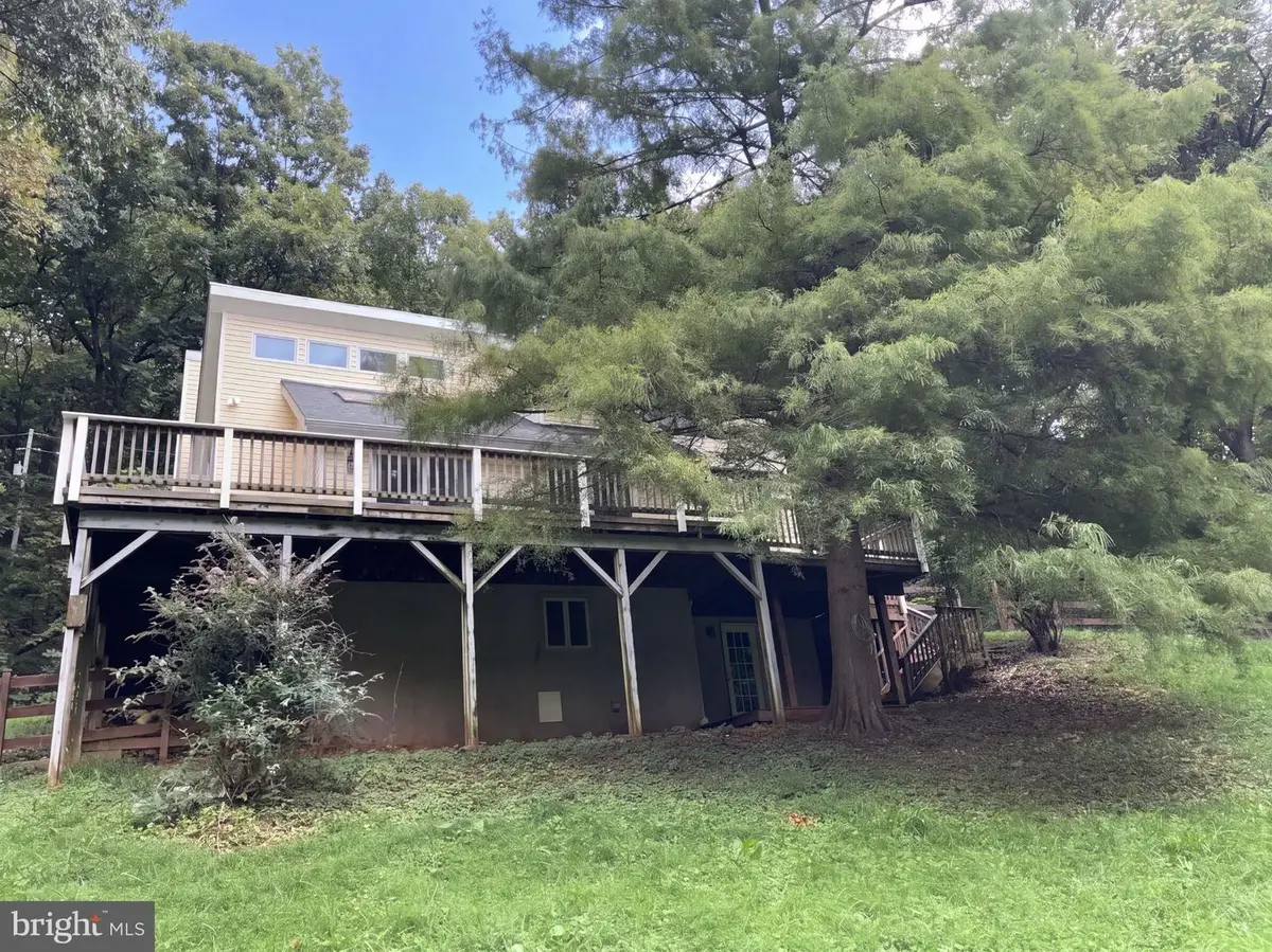 542 Jonathan Rd, Linden, VA 22642 - #1