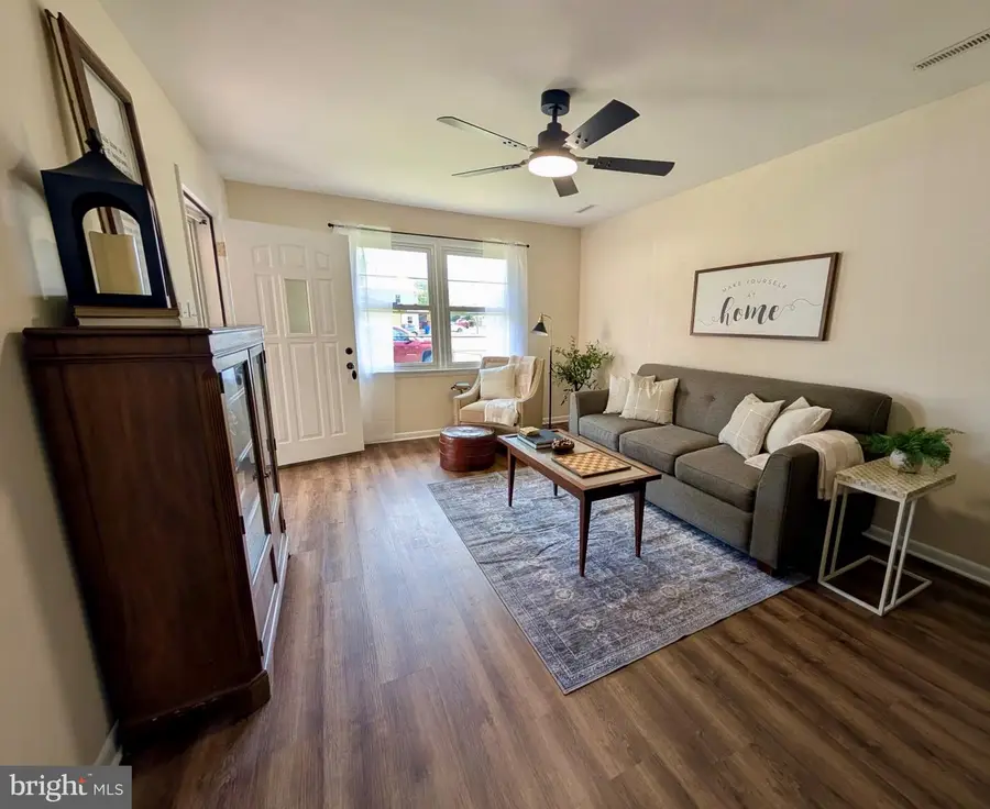353 Ritenour St, Front Royal, VA 22630 - #2