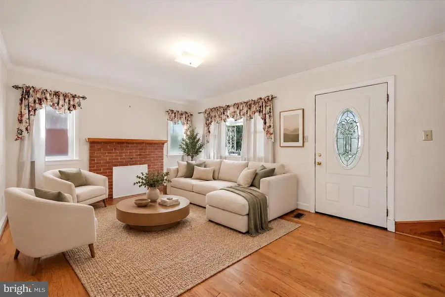 405 Warren Ave, Front Royal, VA 22630 - #2