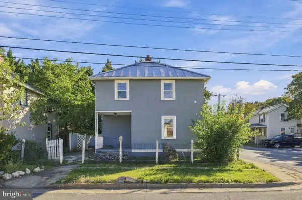 301 Prospect St E, FRONT ROYAL, VA 22630