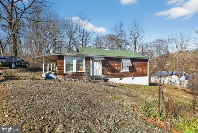 3215 Second Ave, Saint Paul, VA 24283 - Image #1