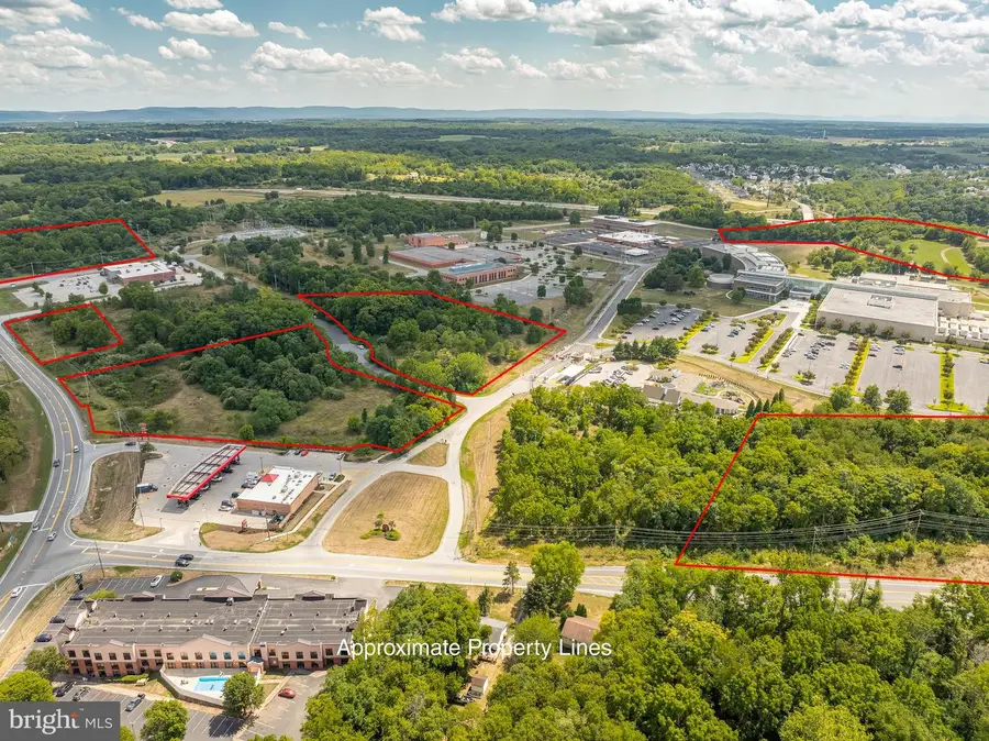 6 Murdock Cir, Kearneysville, WV 25430 - Image #2