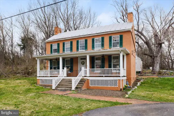 4781 Scrabble Rd, SHEPHERDSTOWN, WV 25443