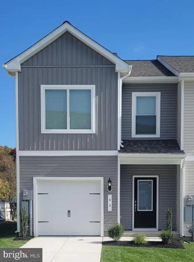 40 Cranston Court, Falling Waters, WV 25419 - Image #2