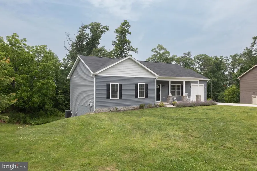 33 Sinker Dr, Inwood, WV 25428 - Image #2